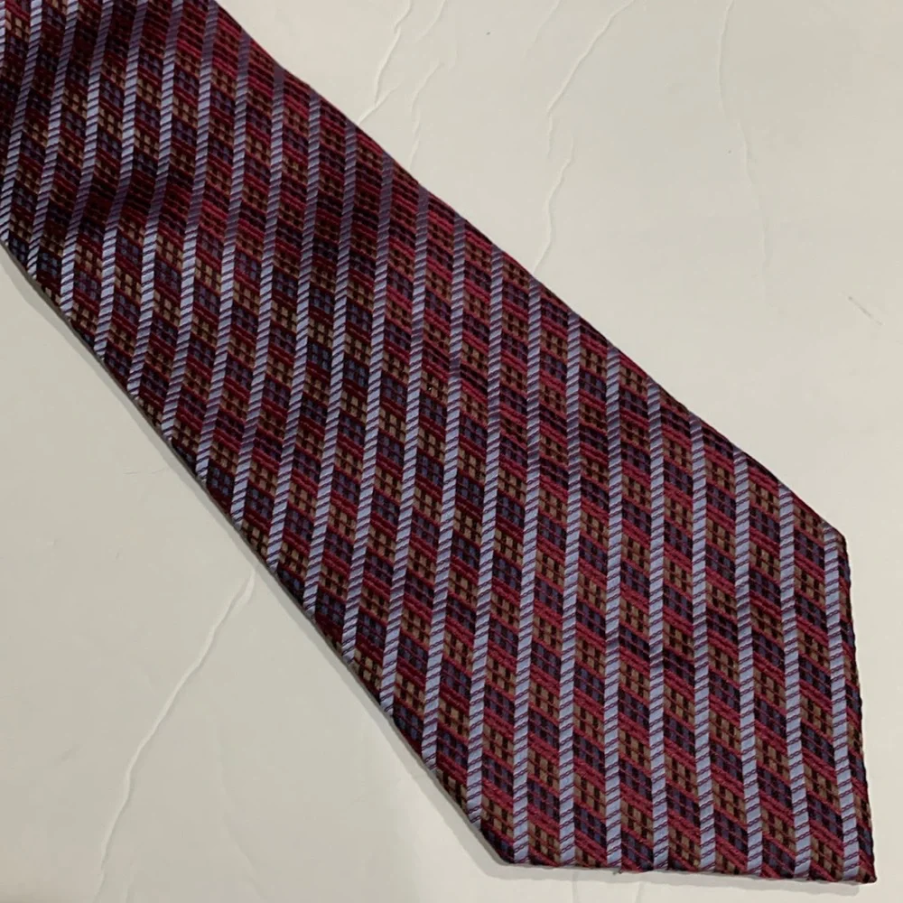 Silk tie - Picture 1 of 5